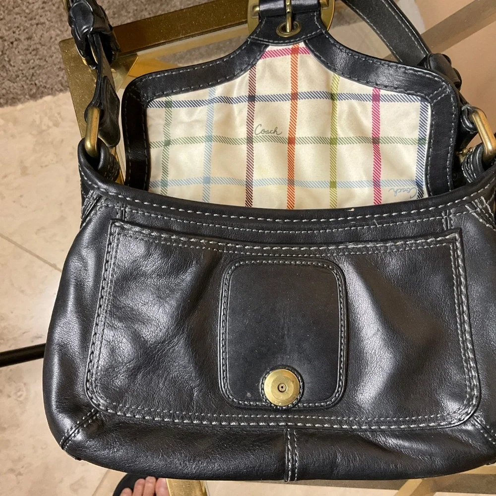 Coach Soho Black Leather Flap Shoulder Bag Brass Buckle Turnlock - Picture 9 of 14